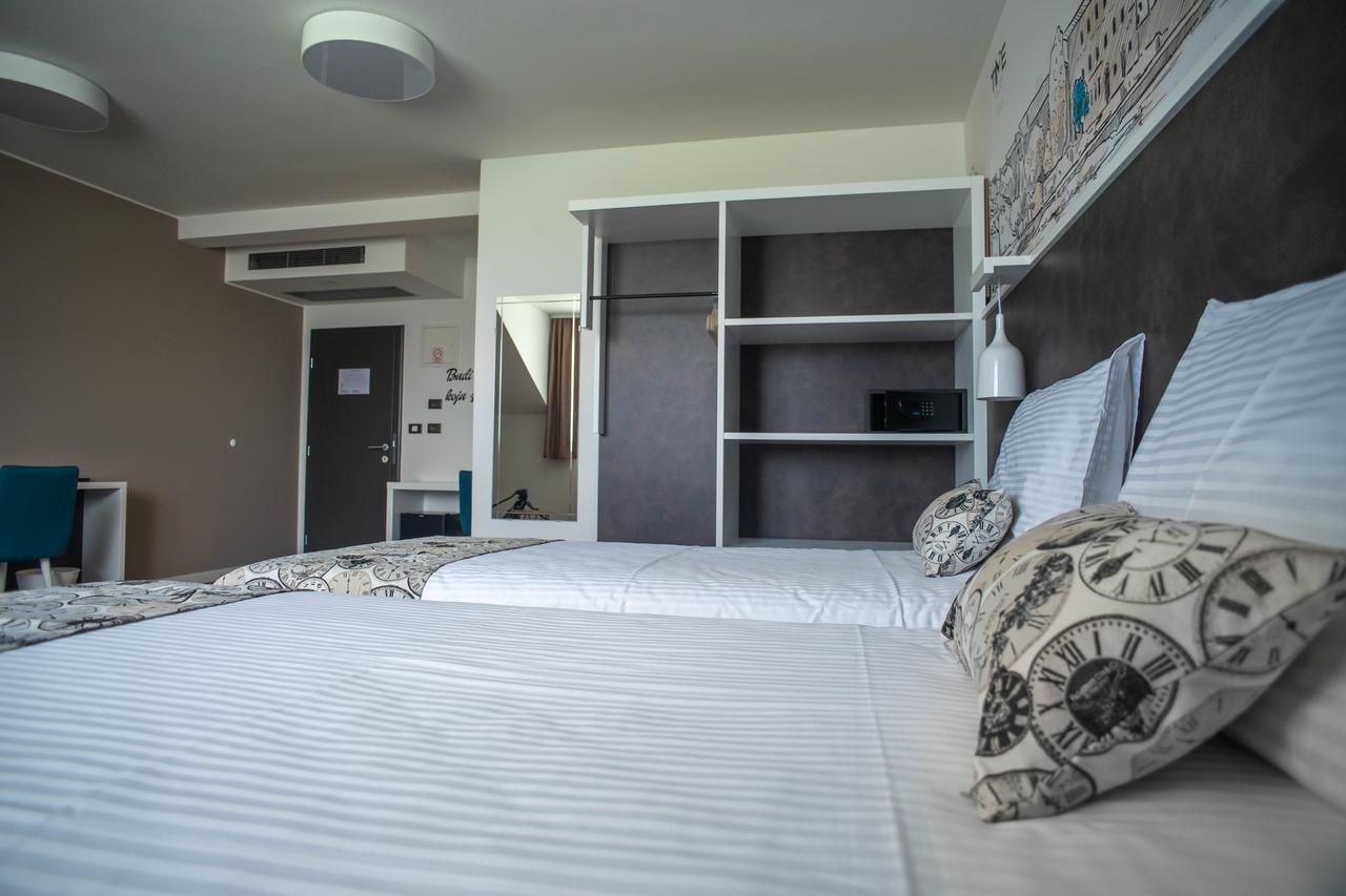 Hotel Time Velika Gorica Eksteriør billede